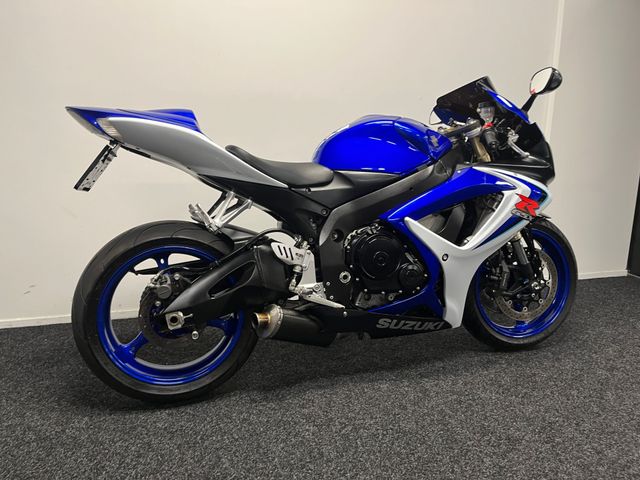 suzuki - gsx-r-600