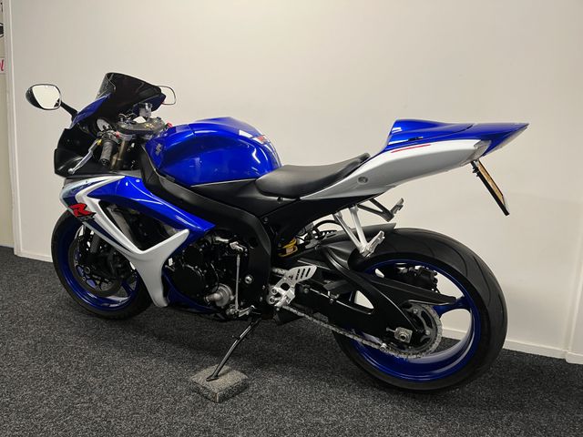 suzuki - gsx-r-600