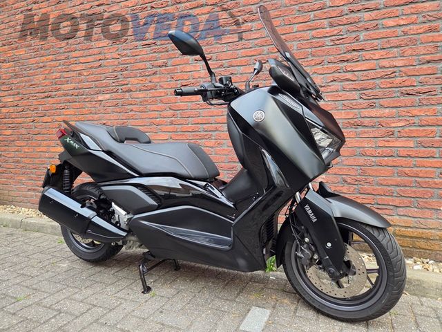 yamaha - x-max-300-tech-max