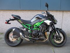 KAWASAKI Z900