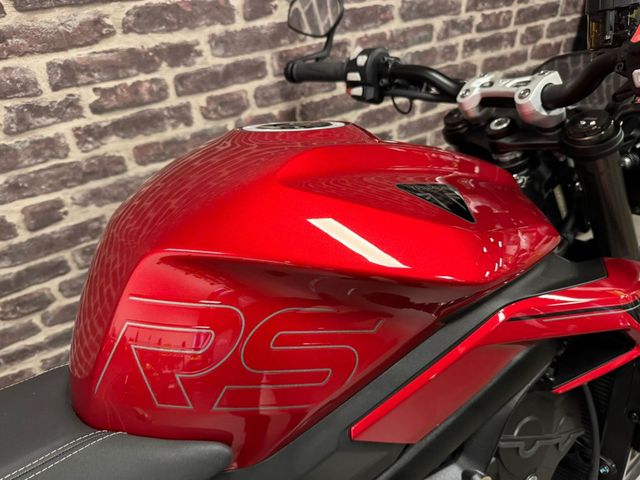 triumph - street-triple-rs