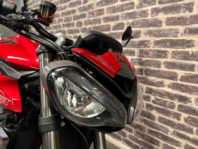 triumph - street-triple-rs