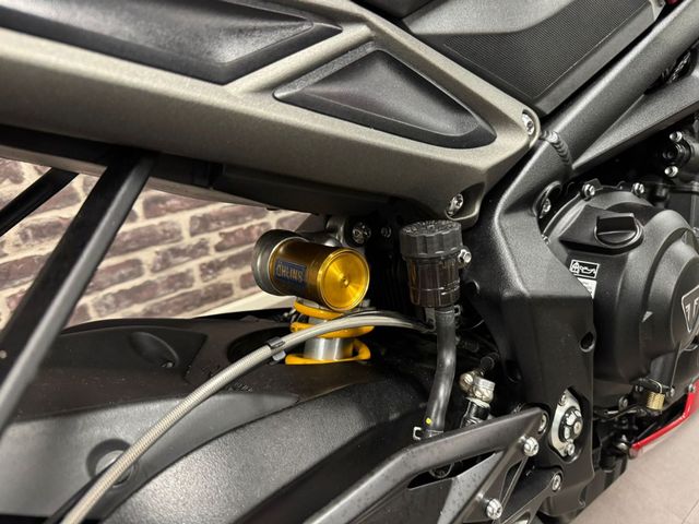 triumph - street-triple-rs