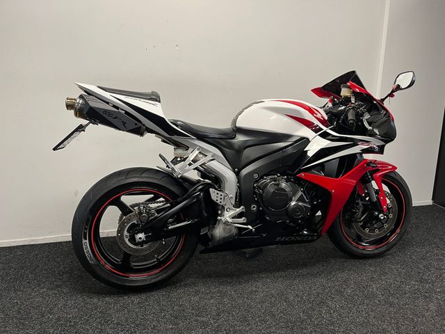 honda - cbr-600-rr