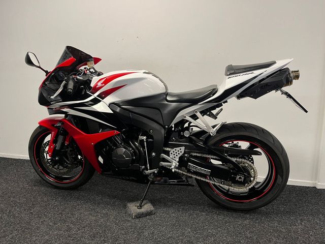 honda - cbr-600-rr