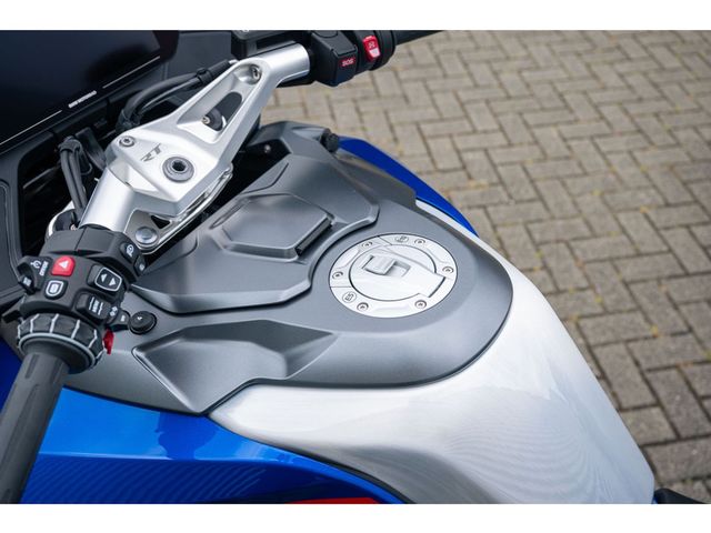 bmw - r-1300-rt
