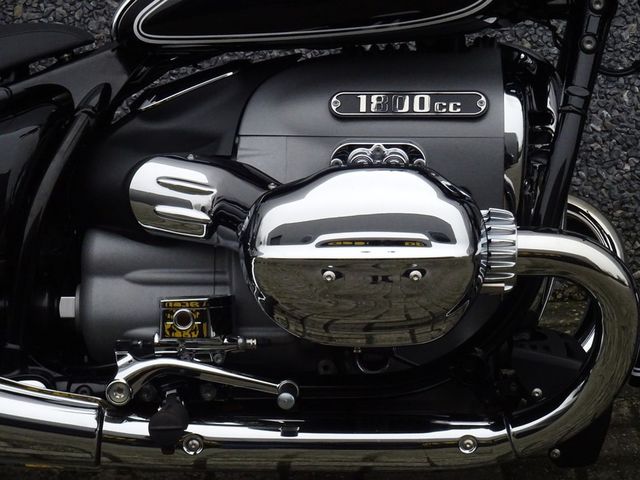 bmw - r-18