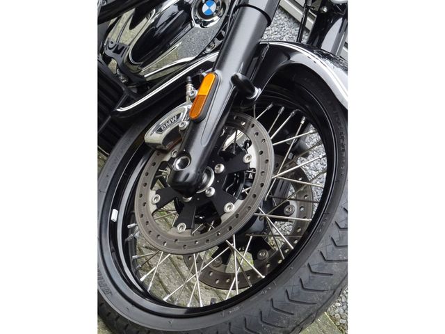 bmw - r-18