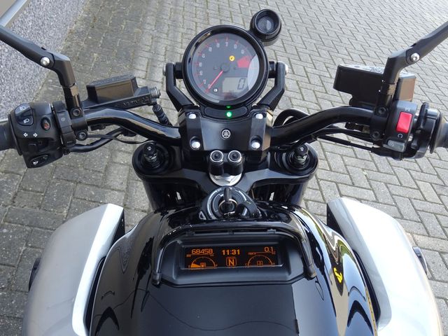 yamaha - vmax