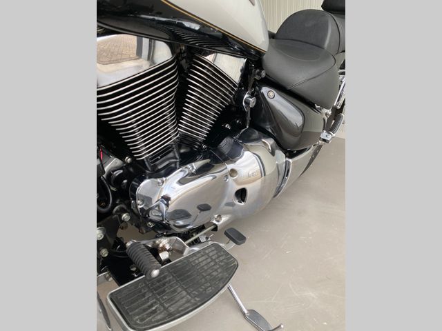suzuki - 1500-intruder-lc