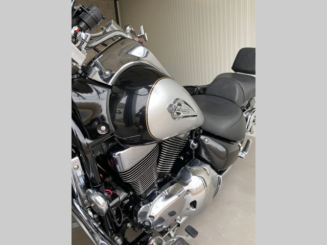 suzuki - 1500-intruder-lc