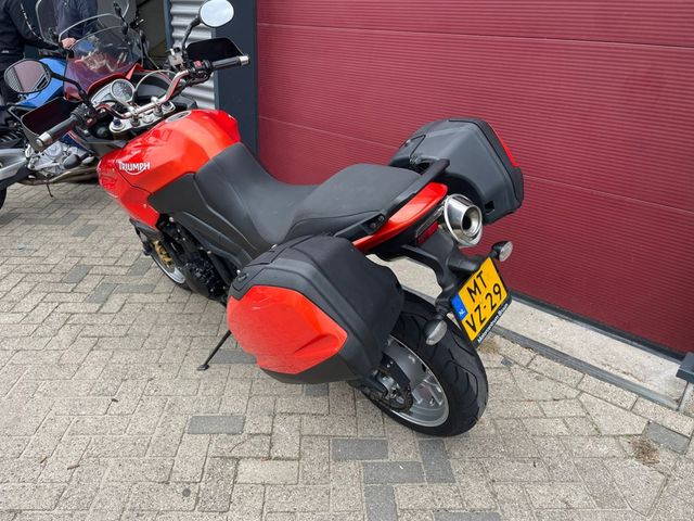 triumph - tiger-1050-abs