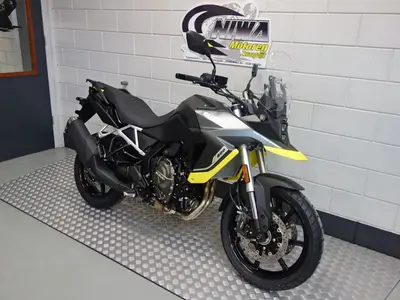 SUZUKI V-STROM 800 – foto 2