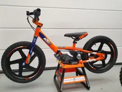 KTM SX-E 1.12 en 16 2025 nieuw – foto 3 van 5