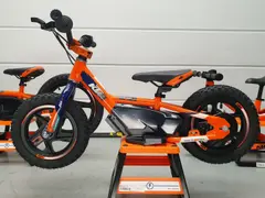 KTM SX-E 1.12 en 16 2025 nieuw – foto 4 van 5