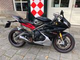 TRIUMPH DAYTONA 675 R
