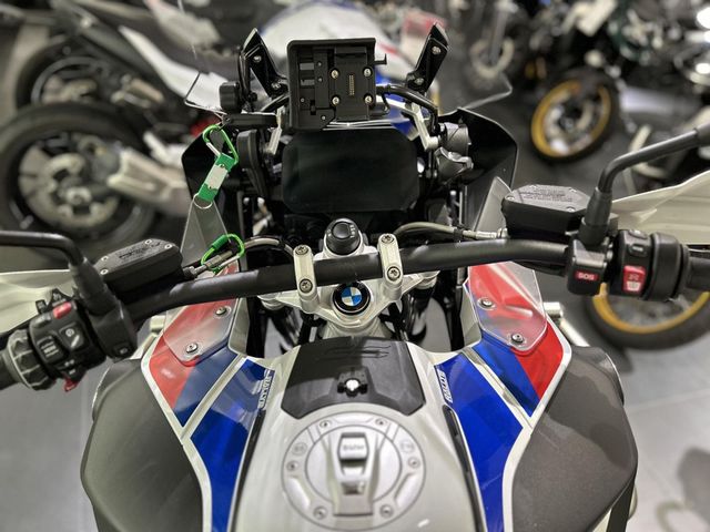 bmw - r-1250-gs-adventure