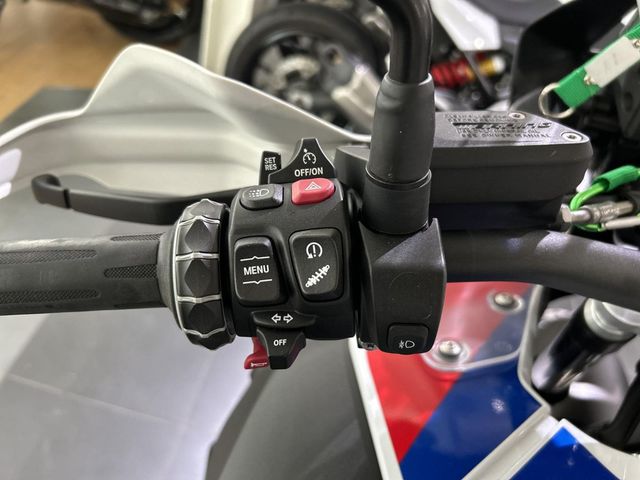 bmw - r-1250-gs-adventure