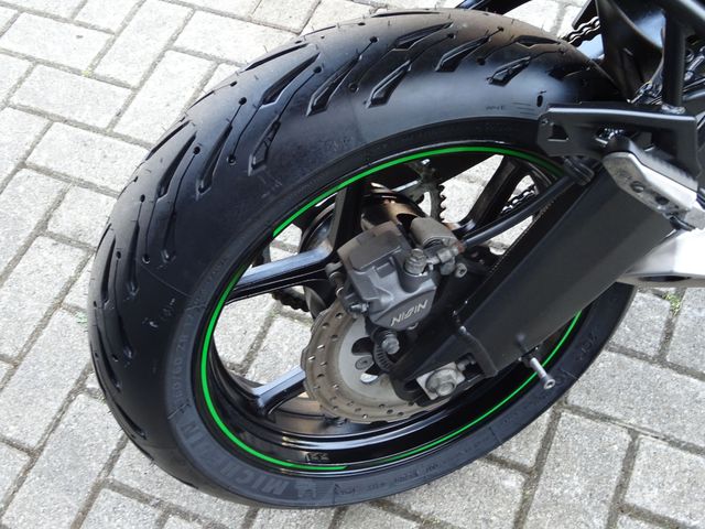 kawasaki - versys-650-abs