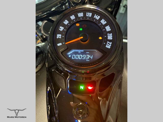 harley-davidson - softail-deluxe