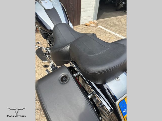 harley-davidson - softail-deluxe