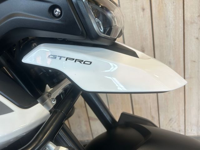 triumph - tiger-900-gt-pro