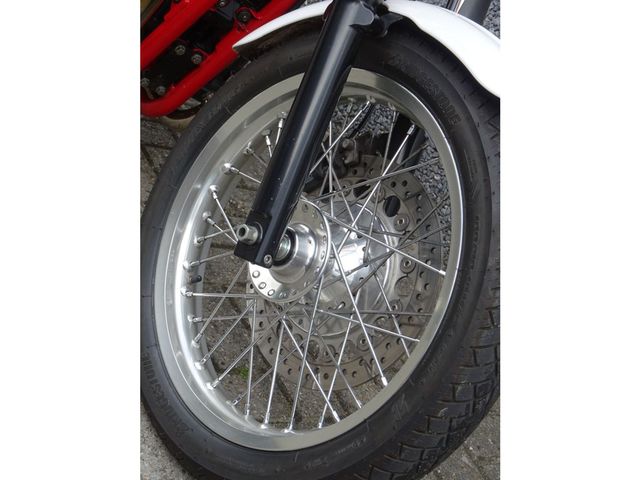 triumph - thruxton-900