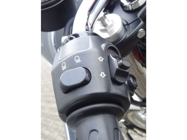 triumph - thruxton-900