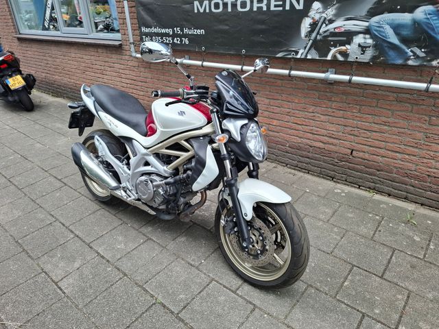 suzuki - sfv-650-gladius