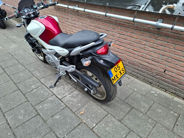 suzuki - sfv-650-gladius