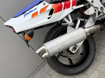 HONDA CBR 900 RR FIREBLADE – foto 4