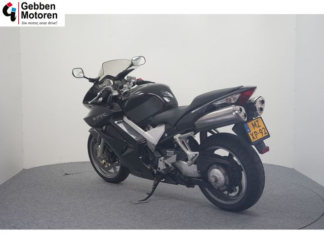 honda - vfr-800-fi