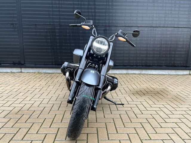 bmw - r-18-rocktane