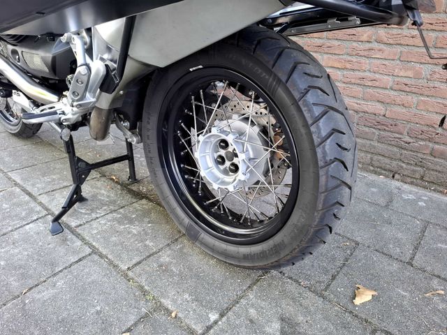 moto-guzzi - stelvio-1200-v4-abs-ntx