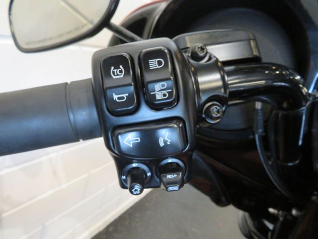 harley-davidson - electra-glide-ultra-limited-flhtk