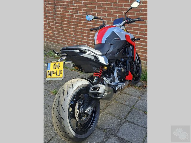 bmw - f-900-r