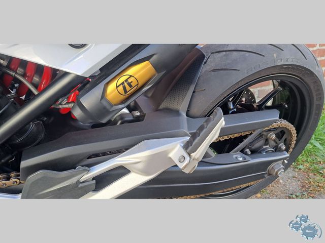 bmw - f-900-r
