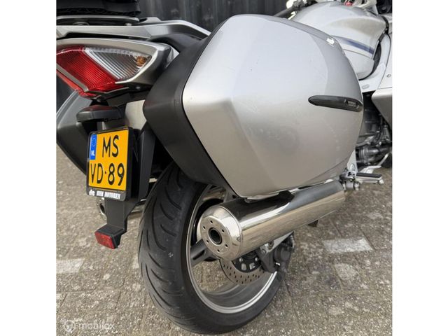 yamaha - fjr-1300