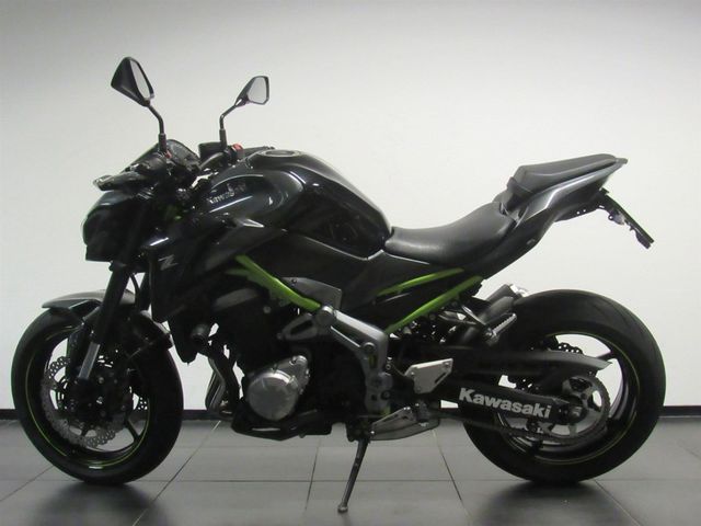kawasaki - z900