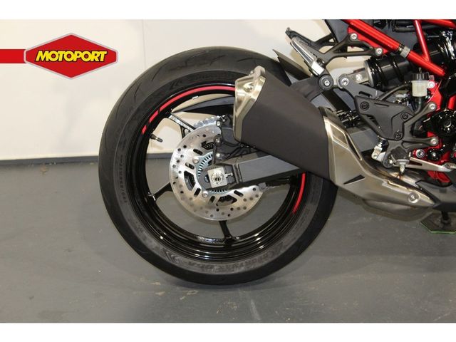 kawasaki - z900-70kw-performance