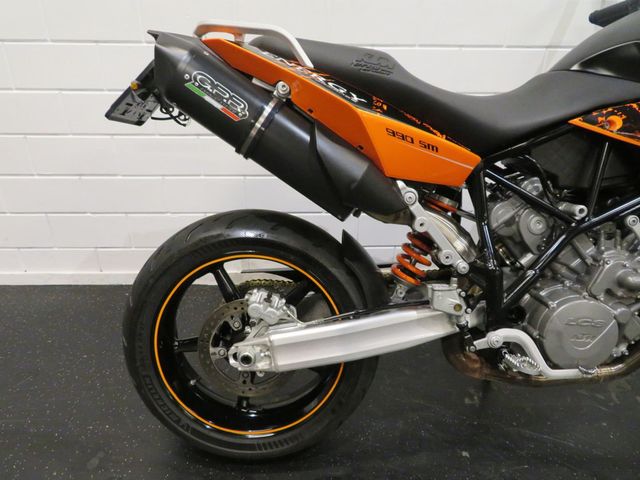 ktm - 990-supermoto-r