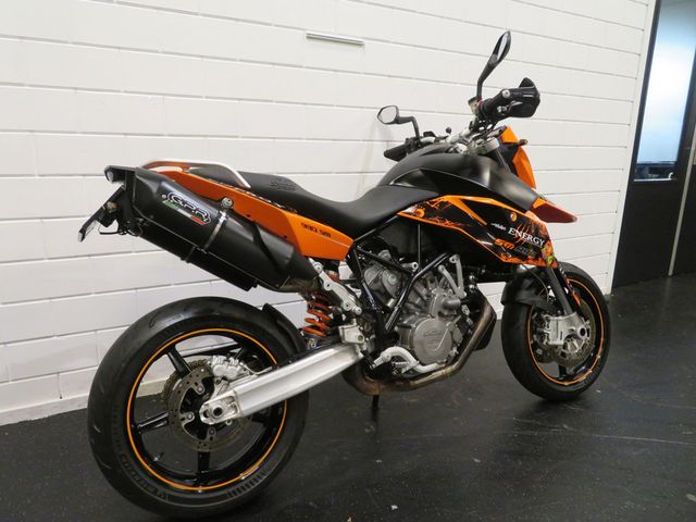 ktm - 990-supermoto-r