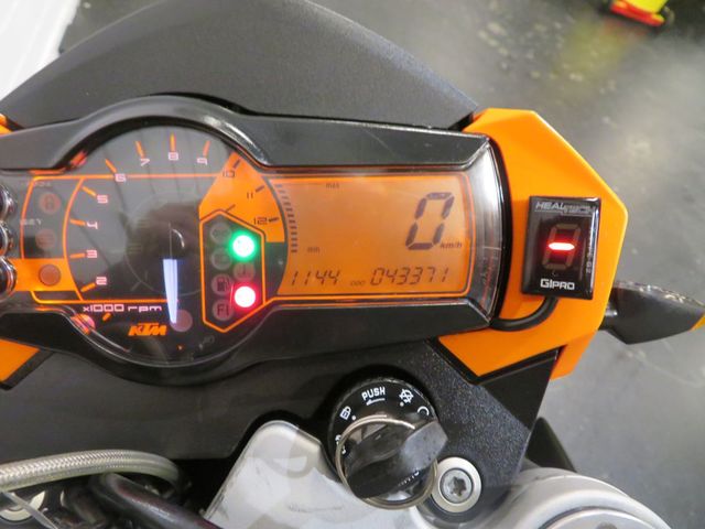 ktm - 990-supermoto-r