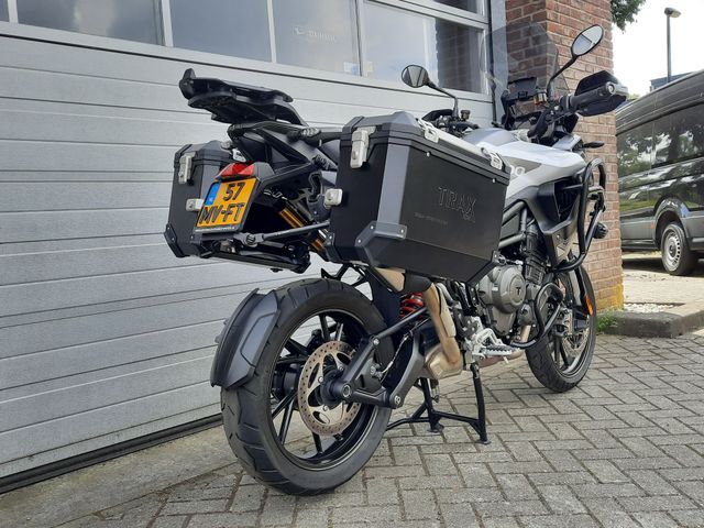 triumph - tiger-1200-gt