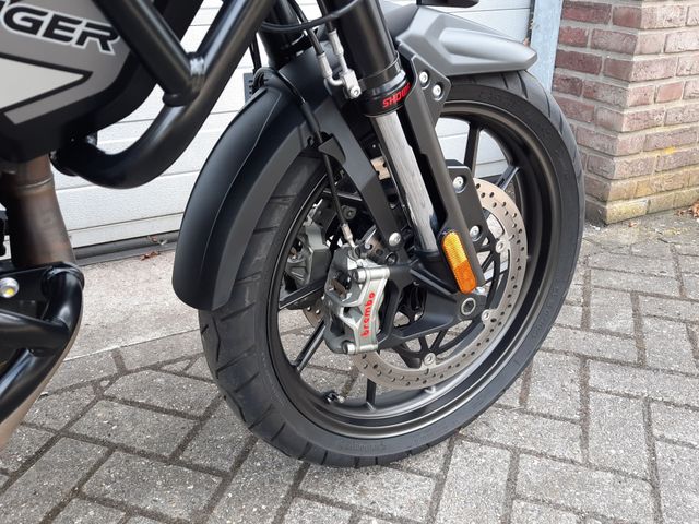 triumph - tiger-1200-gt