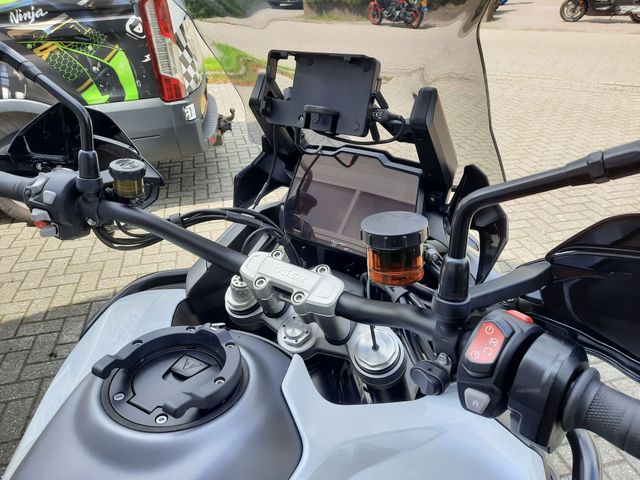 triumph - tiger-1200-gt