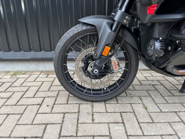 bmw - r-1300-gs-adventure-triple-black