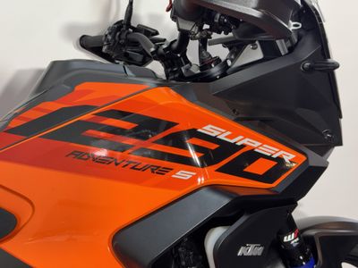 KTM 1290 SUPER ADVENTURE S – foto 4