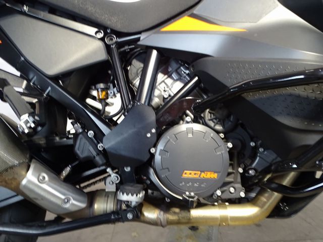 ktm - 1290-super-adventure-s