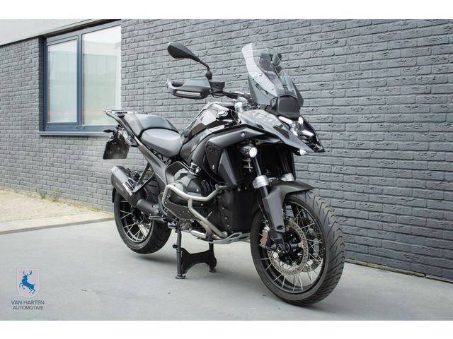 bmw - r-1300-gs-triple-black